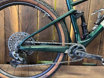 BMC Fourstroke 01 LT ONE 2022 2022 Mountainbike d'occasion — image 2 sur 8