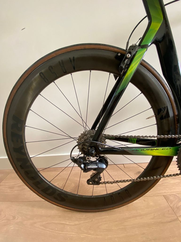 Used Giant Propel Advanced 1 2018 2018 Road & Gravel, Black — image 5 of 10