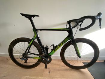 Used Giant Propel Advanced 1 2018 2018 Road & Gravel, Black — image 1 of 10