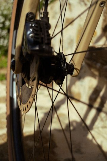 Used Belle cycles Custom Shimano Ultegra Di2 2023 Road & Gravel, Green — image 4 of 5