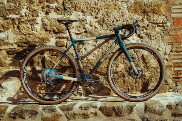 Used Belle cycles Custom Shimano Ultegra Di2 2023 Road & Gravel, Green — image 2 of 5