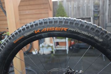 Brugt YT Industries Tues SRAM X01 DH 2018 Mountainbike — billede 26 af 31