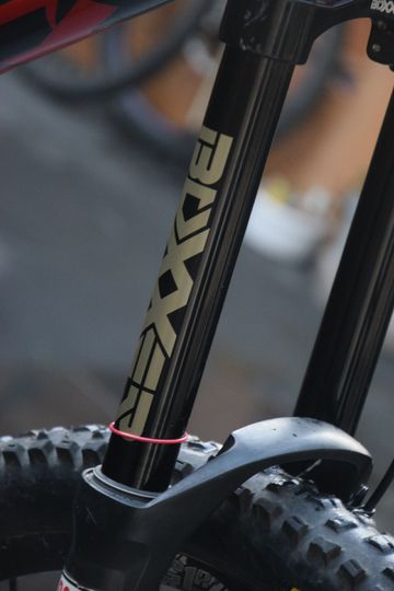 Brugt YT Industries Tues SRAM X01 DH 2018 Mountainbike — billede 24 af 31