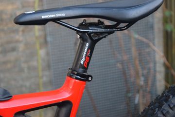 Brugt YT Industries Tues SRAM X01 DH 2018 Mountainbike — billede 18 af 31