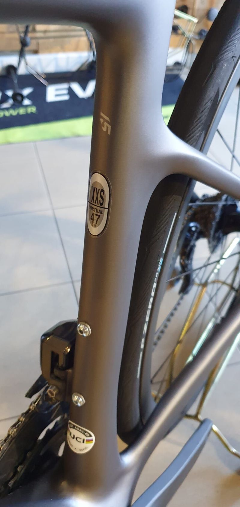 Scott Addict RC 15 2020 2020 Road & Gravel usato, Grigio chiaro — immagine 6 di 12
