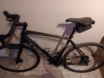 Tweedehands Trek Domane+ AL 5 2024 2024 Road & Gravel — afbeelding 2 van 5