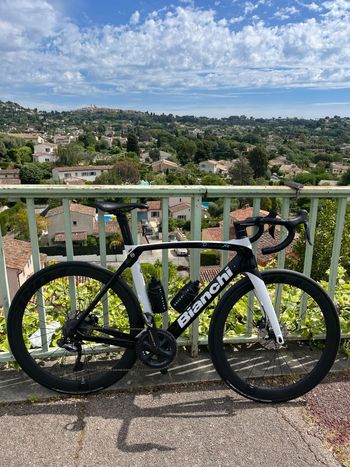 Used Bianchi Oltre XR4 Disc Ultegra Di2 2020 2020 Road & Gravel, Black — image 13 of 13