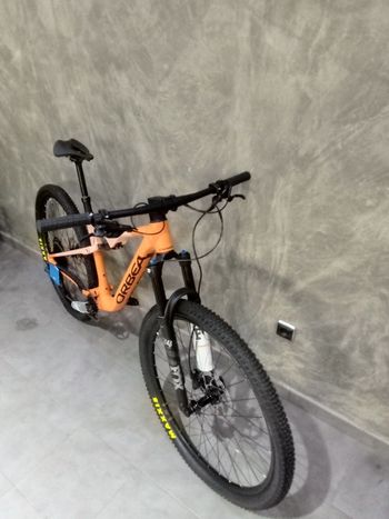 Used Orbea OIZ H20 2024 2024 Mountainbike, Orange, 29 — image 2 of 5