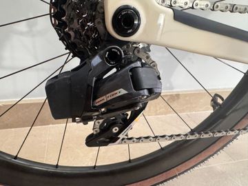 Used Canyon Grail SRAM Force eTap AXS 2024 Road & Gravel, Black — image 9 of 13