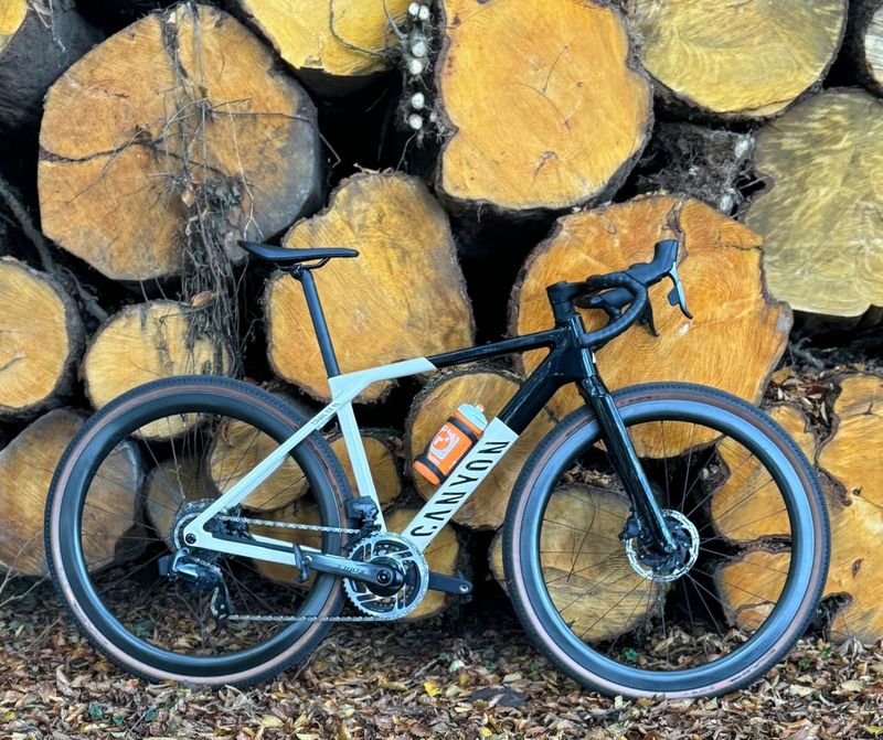 Canyon Grail SRAM Force eTap AXS 2024 Road & Gravel d'occasion