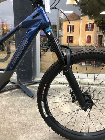 Lapierre Spicy CF 6.9 2025 2025 Mountainbike usato, Blu — immagine 7 di 8