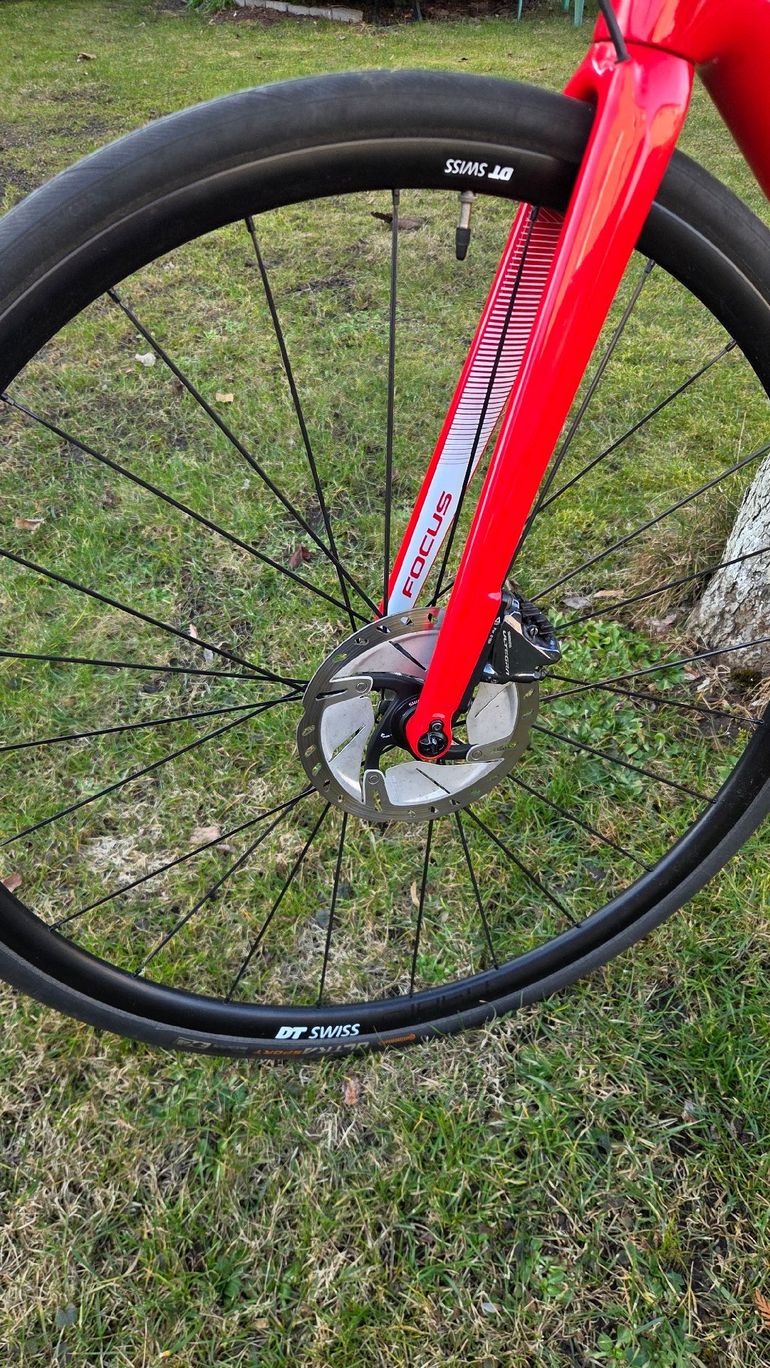Used Focus IZALCO RACE DISC 9.8 2020 2020 Road & Gravel, Red — image 5 of 8