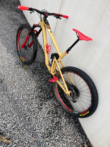 Used Focus Sam SRAM GX 2025 Mountainbike, Black, 27.5 (650B) — image 6 of 6