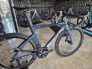 Brugt Bianchi Oltre Comp Ultegra Di2 2025 2025 Road & Gravel — billede 2 af 7