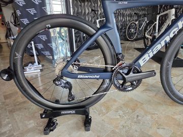 Brugt Bianchi Oltre Comp Ultegra Di2 2025 2025 Road & Gravel — billede 3 af 7