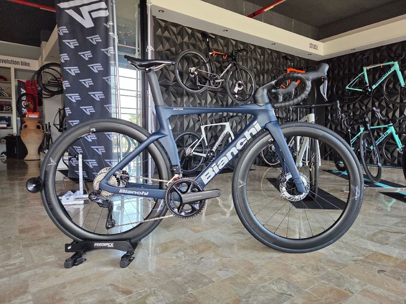 Used Bianchi Oltre Comp Ultegra Di2 2025 2025 Road & Gravel