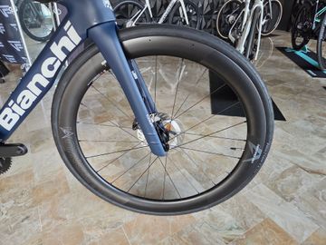 Brugt Bianchi Oltre Comp Ultegra Di2 2025 2025 Road & Gravel — billede 7 af 7