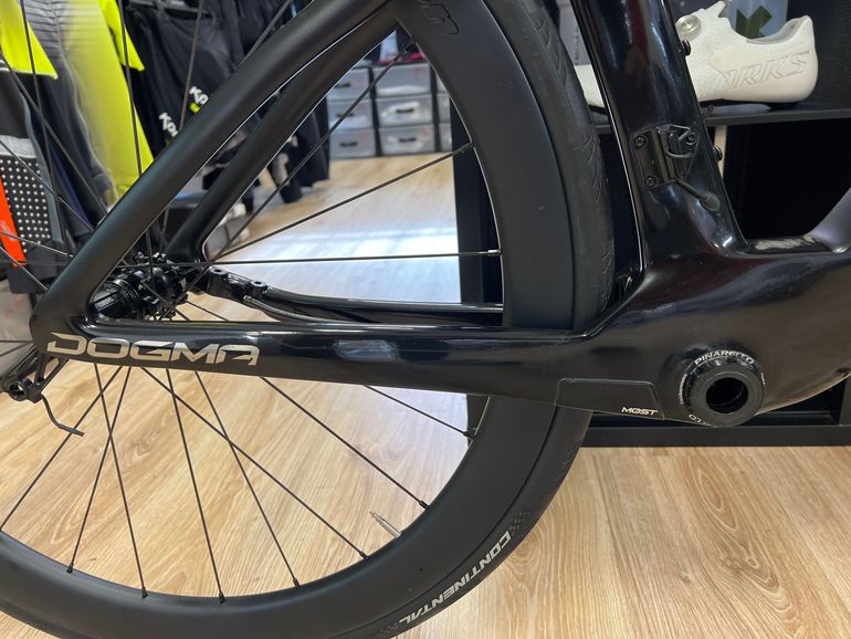 Used Pinarello DOGMA F DURA ACE Di2 2025 Frameset 2025 Road & Gravel — image 3 of 4