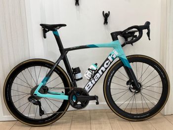 Bianchi, Oltre XR4 Ultegra Di2 2021