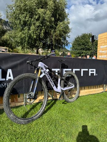 Used Orbea Oiz SRAM XX1 2024 Mountainbike, Viola — image 3 of 5