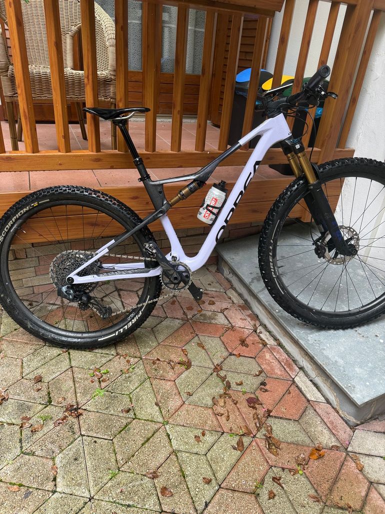 Used Orbea Oiz SRAM XX1 2024 Mountainbike, Viola — image 4 of 5