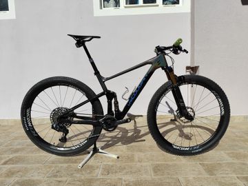 Lee Cougan Cross Fire Air 2023 MTB usato