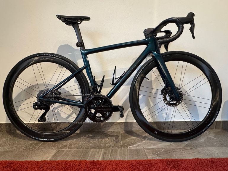 Used Specialized S-Works Tarmac SL8 - Shimano Dura-Ace Di2 2025 2025 Road & Gravel, Blue — image 2 of 19