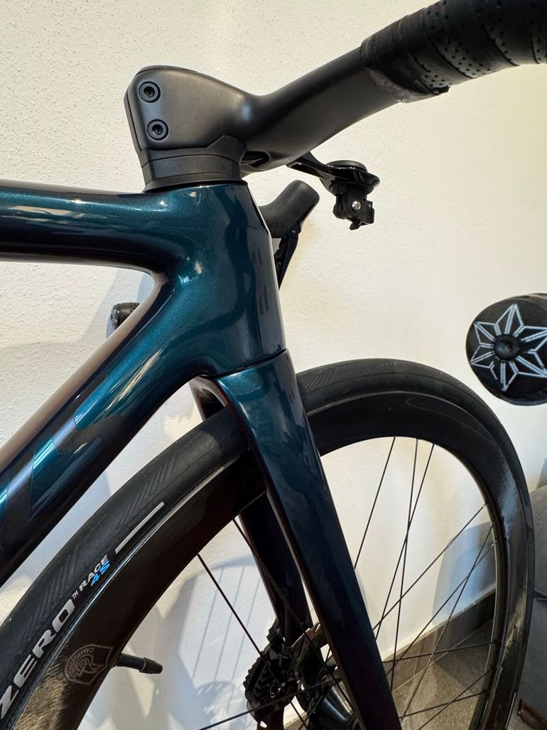 Used Specialized S-Works Tarmac SL8 - Shimano Dura-Ace Di2 2025 2025 Road & Gravel, Blue — image 16 of 19