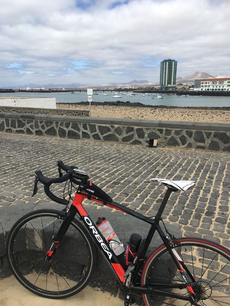 Used Orbea Avant Shimano 105 2017 Road & Gravel, Red — image 2 of 8