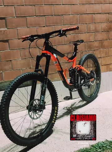 Tweedehands Giant Reign Shimano Deore 2017 Mountainbike — afbeelding 5 van 5