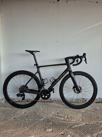 Scott, Addict RC SRAM Rival eTap AXS