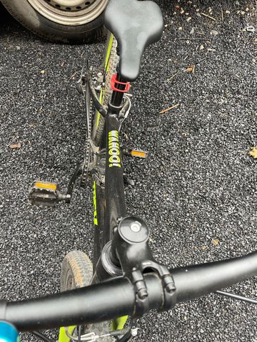 Used Trek Wahoo 20 2022 2022 Youth, Black — image 4 of 6