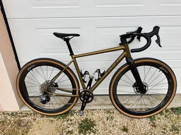 Used Titici Custom SRAM Rival eTap AXS 2022 Road & Gravel, Black — image 1 of 8