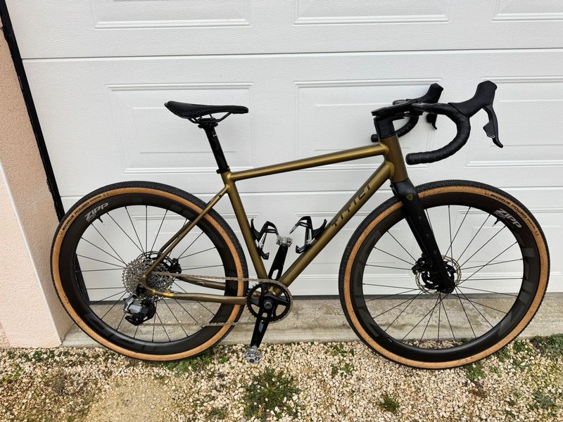 Used Titici Custom SRAM Rival eTap AXS 2022 Road & Gravel, Black — image 1 of 8