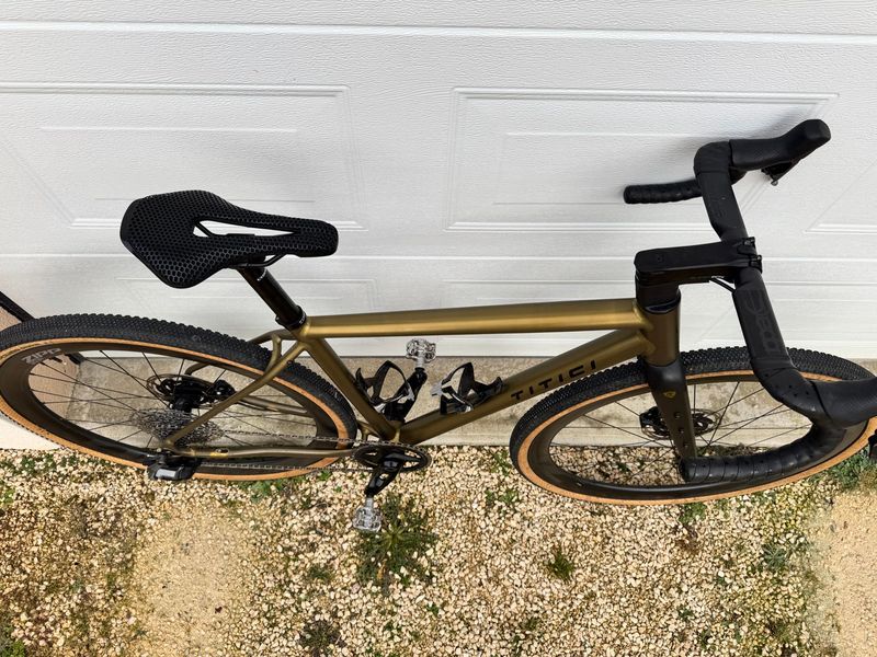 Used Titici Custom SRAM Rival eTap AXS 2022 Road & Gravel, Black — image 4 of 8