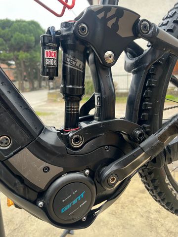 Used Giant Full-E+ 0 SX Pro 2018 2018 Mountainbike, Black, 27.5 — image 5 of 6