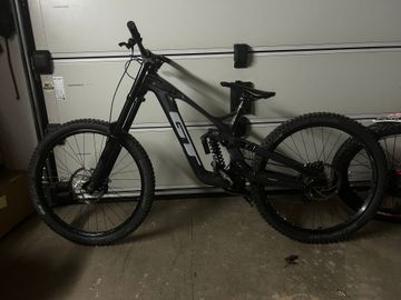 Käytetty GT Custom Shimano SLX 2021 MTB