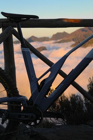 UNNO BURN Race 2024 2024 Mountainbike d'occasion — image 5 sur 8