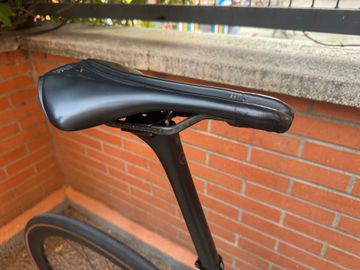 Używany Specialized Aethos Expert 2022 2022 Road & Gravel — zdjęcie 12 z 13