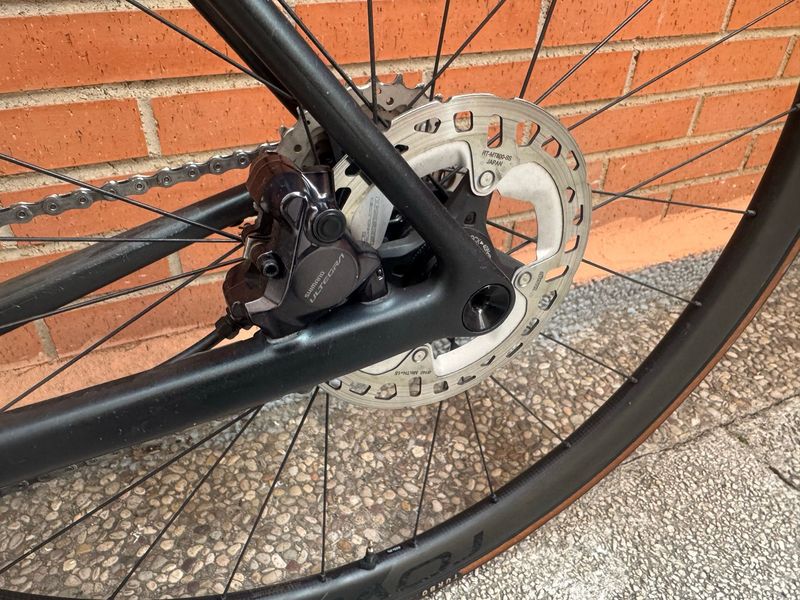 Używany Specialized Aethos Expert 2022 2022 Road & Gravel — zdjęcie 9 z 13