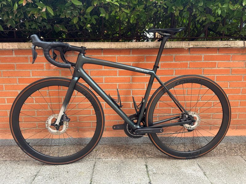 Używany Specialized Aethos Expert 2022 2022 Road & Gravel — zdjęcie 2 z 13