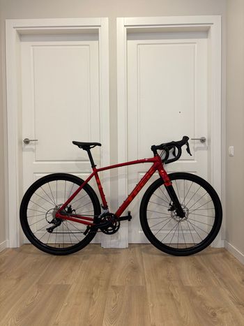 Used Trek Checkpoint ALR 3 Gen 2 2025 2025 Road & Gravel, Red — image 10 of 11