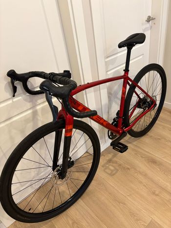 Used Trek Checkpoint ALR 3 Gen 2 2025 2025 Road & Gravel, Red — image 2 of 11