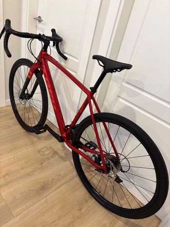 Used Trek Checkpoint ALR 3 Gen 2 2025 2025 Road & Gravel, Red — image 3 of 11