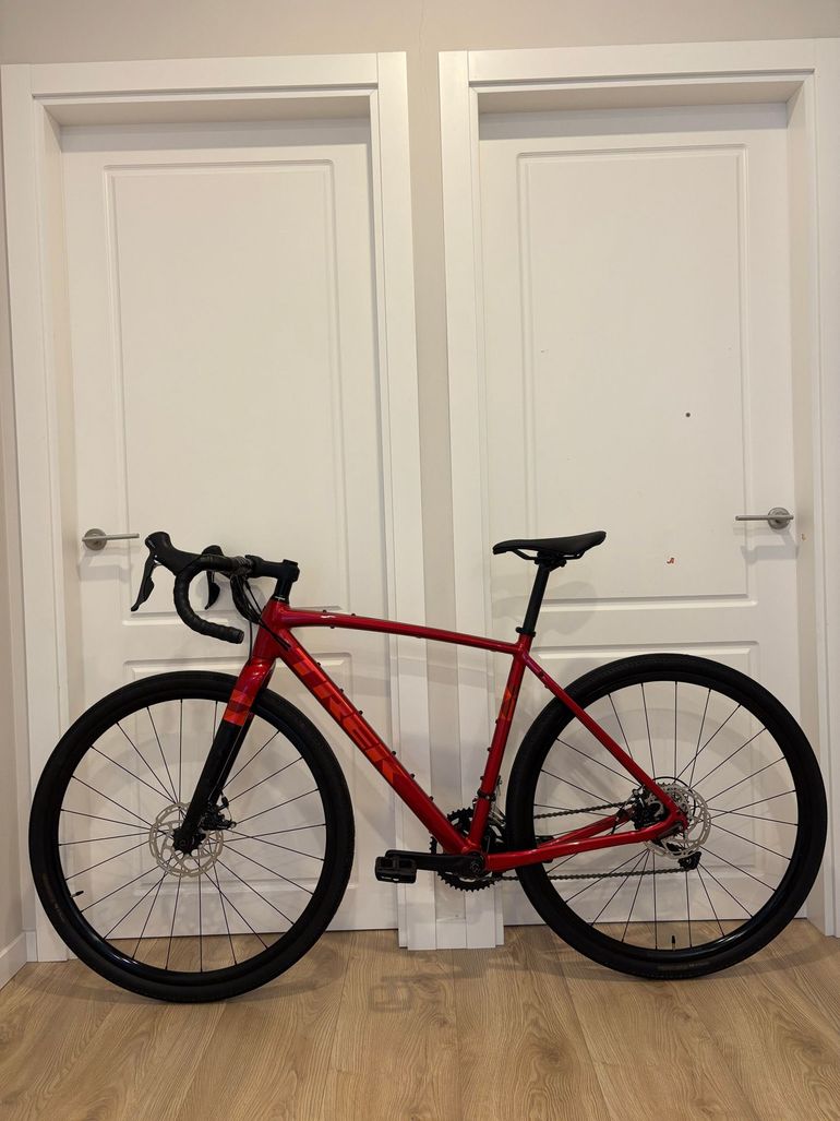 Used Trek Checkpoint ALR 3 Gen 2 2025 2025 Road & Gravel, Red — image 1 of 11