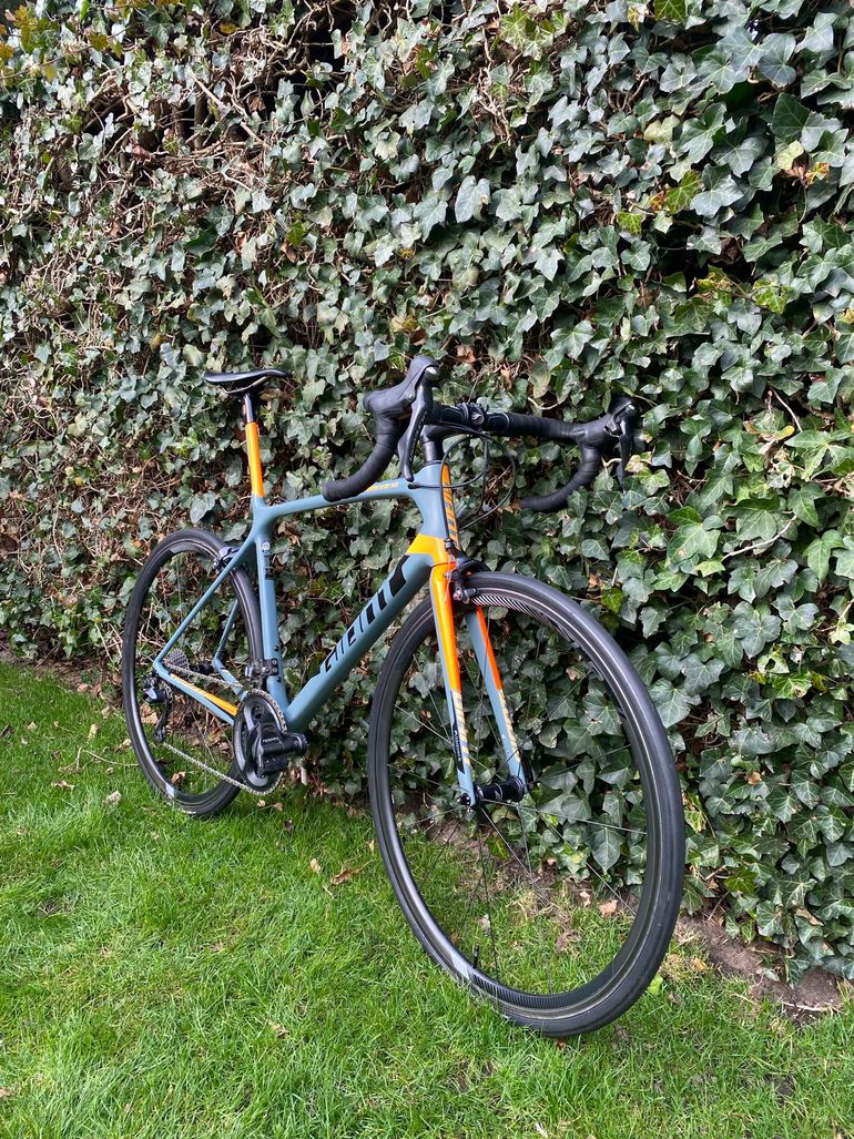 Used Giant TCR Advanced SL 2-KOM 2018 2018 Road & Gravel — image 7 of 9