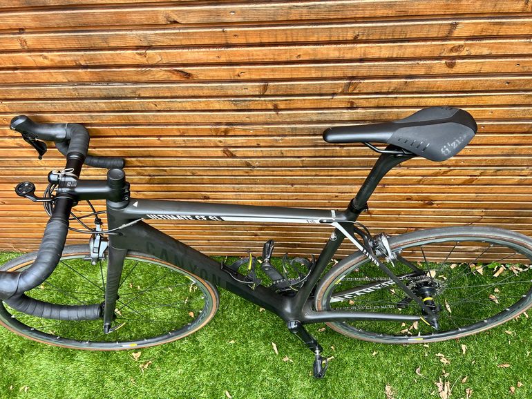 Used Canyon Ultimate Shimano Ultegra 2017 Road & Gravel, Schwarz — image 21 of 25