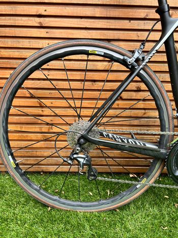 Used Canyon Ultimate Shimano Ultegra 2017 Road & Gravel, Schwarz — image 7 of 25