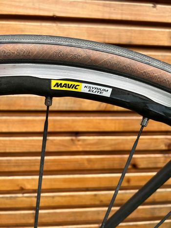Used Canyon Ultimate Shimano Ultegra 2017 Road & Gravel, Schwarz — image 6 of 25