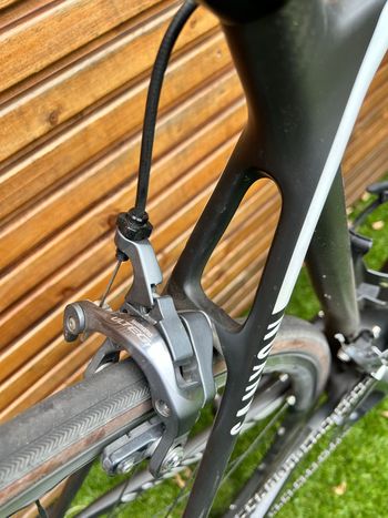 Used Canyon Ultimate Shimano Ultegra 2017 Road & Gravel, Schwarz — image 8 of 25